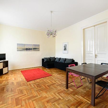 Alessia Apartment City Center Budapeste Exterior foto